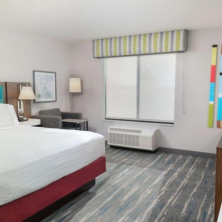 Hampton Inn & Suites Santa Rosa Sonoma Wine Country Екстер'єр фото