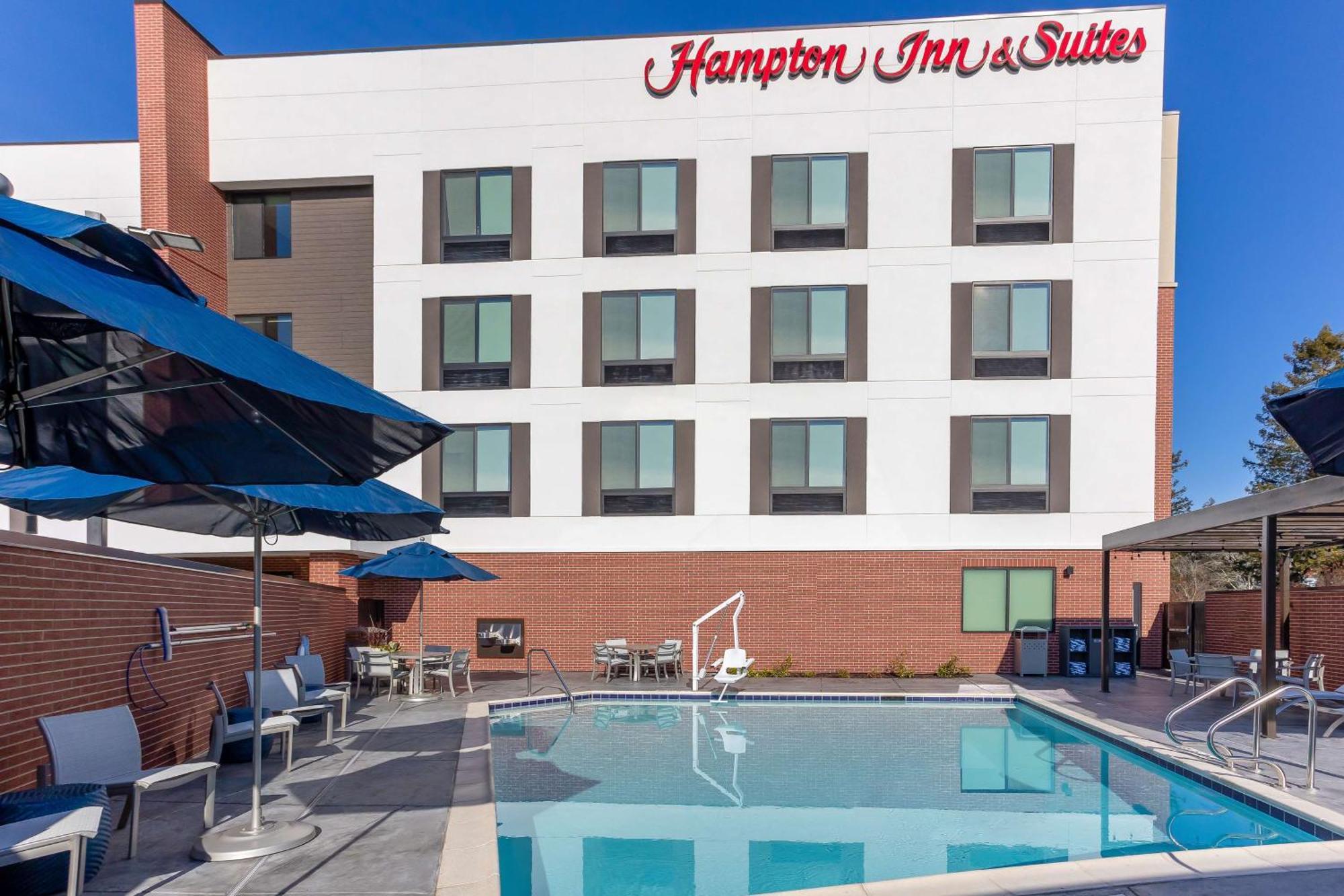 Hampton Inn & Suites Santa Rosa Sonoma Wine Country Екстер'єр фото