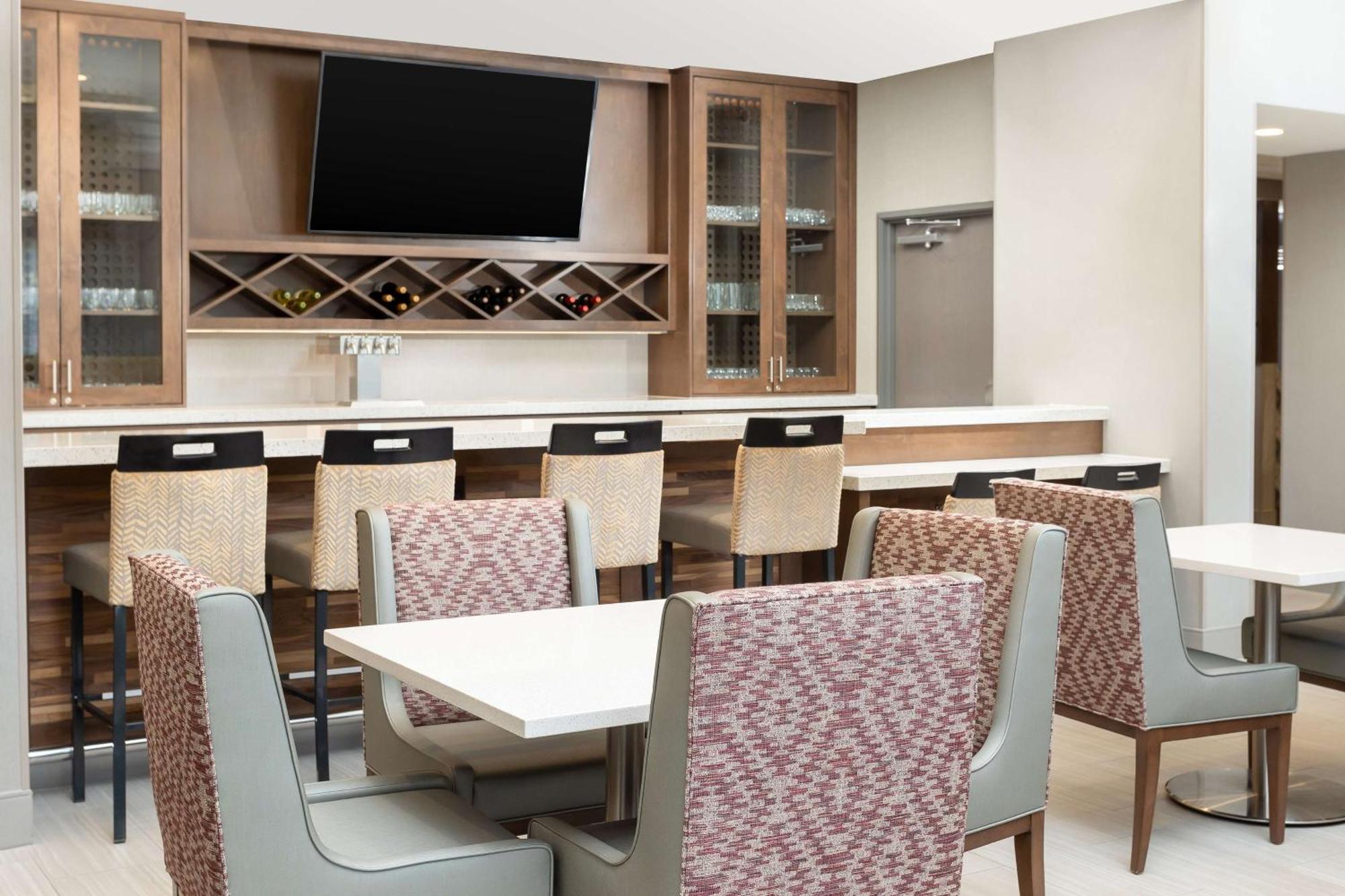 Hampton Inn & Suites Santa Rosa Sonoma Wine Country Екстер'єр фото